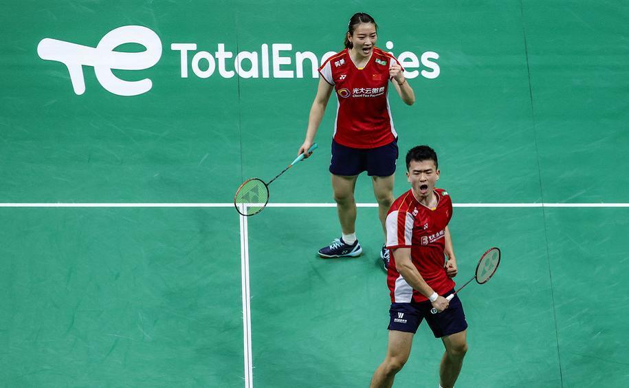 法国队力克日本队,郑思维状态火热 法国队力克日本队,郑思维状态火热