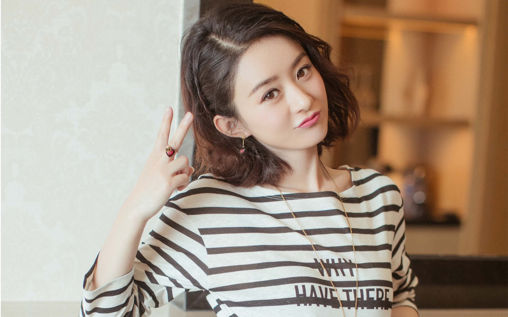 美加墨世界杯前哨战，曼联血拼利物浦，三国精英的窒息博弈