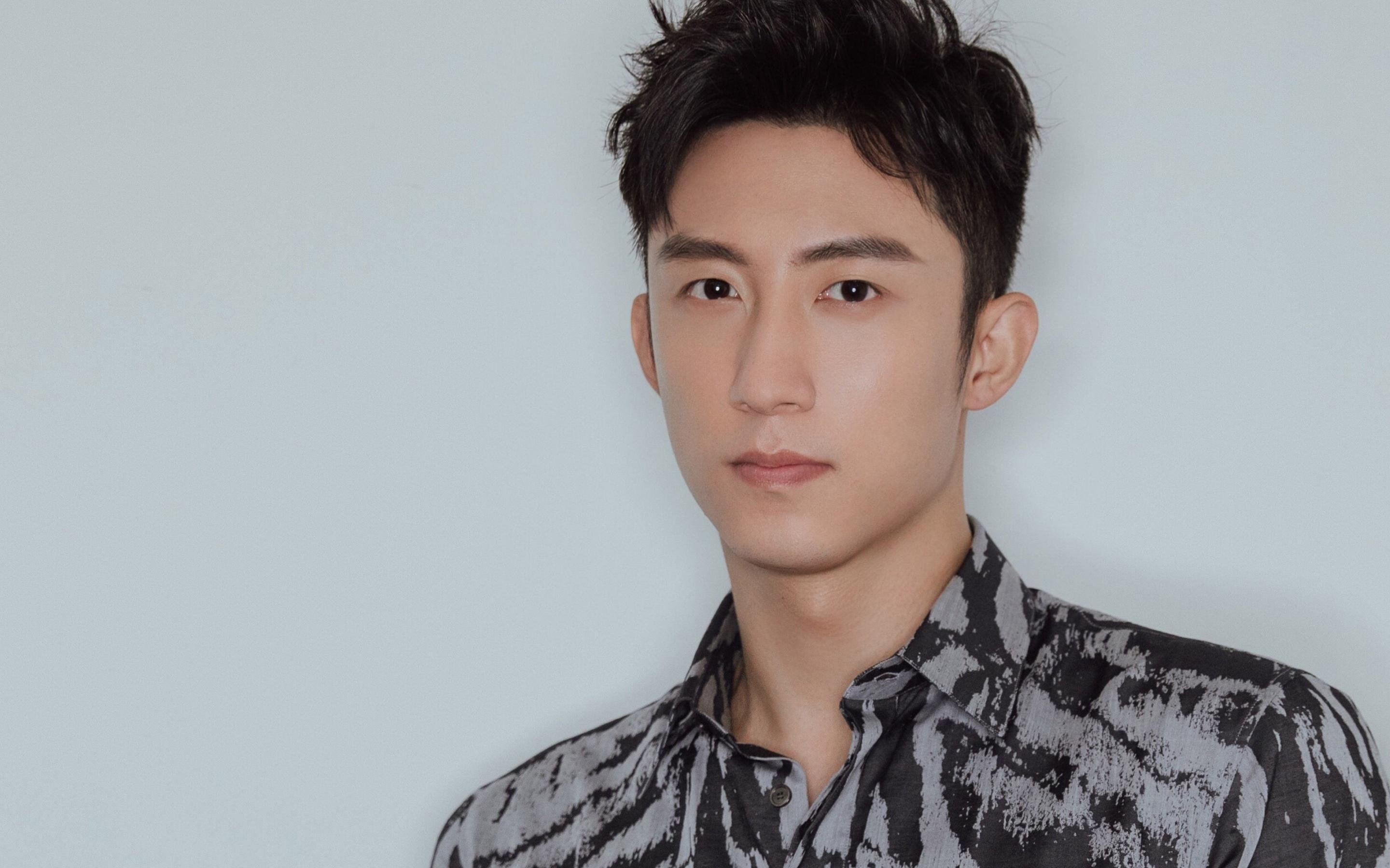 米切尔最后一节12分+死亡抢断改写剧本，步行者新王用关键球正名