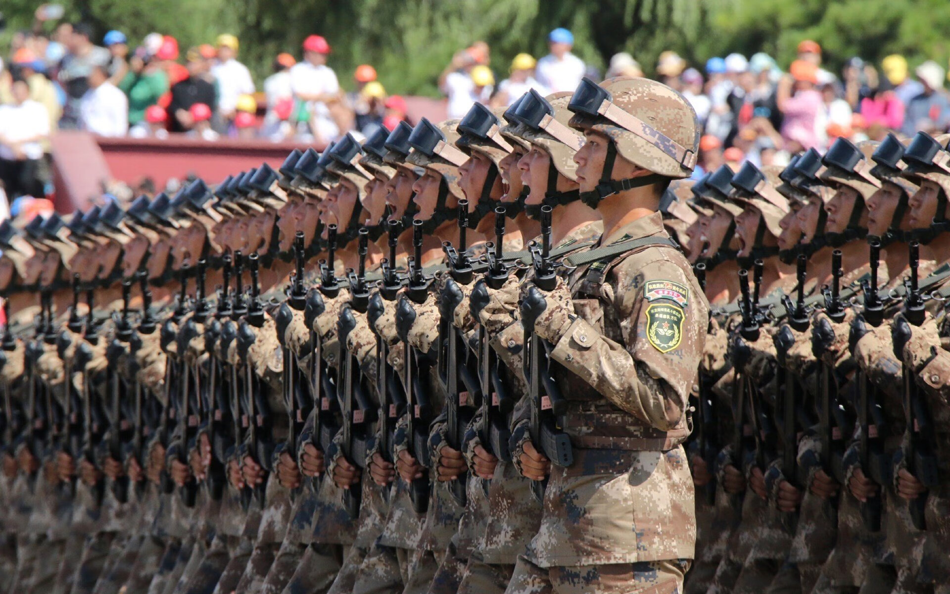 终极对决，爱德华兹在F1年度争冠之夜的完美演出